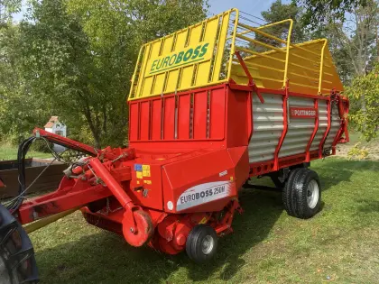 Pöttinger 250H Kurzschnittladewagen