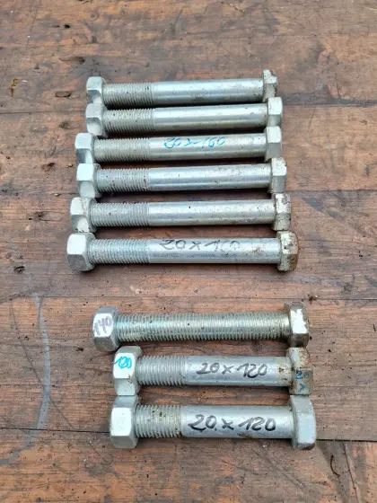 Schrauben M 20