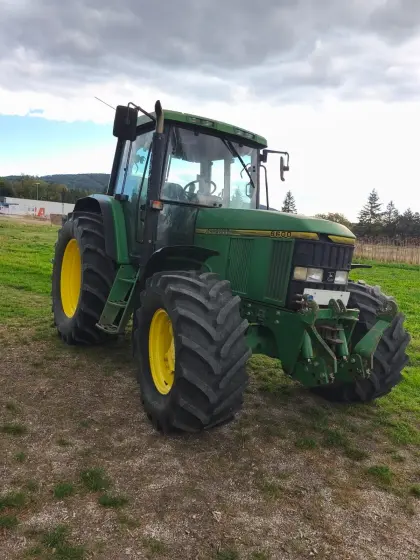 John Deere 6600