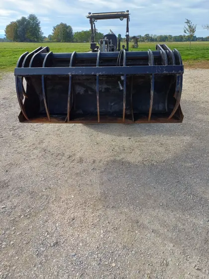 Quicke Powergrab 210