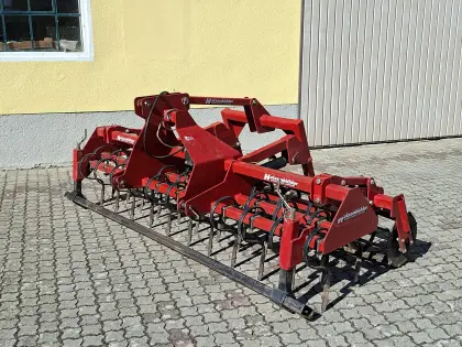 Hatzenbichler Kurzkombi 3 m mit hydr. Huckepackaufnahme