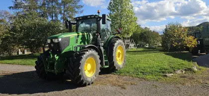 John Deere 6230R