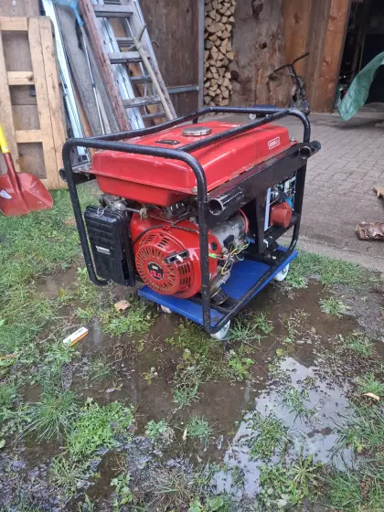 Mittelgroßes Stromaggregat GG7200CLE-3