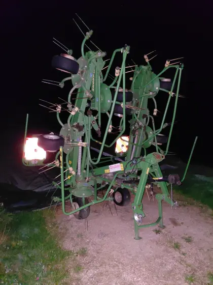 Verkaufe Krone KW 8.82 Kreiselheuer