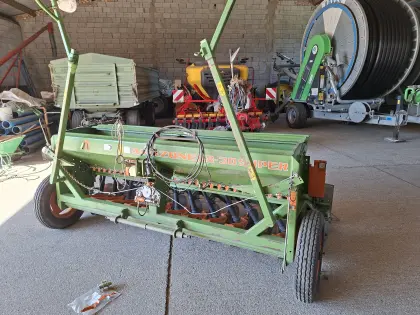 AMAZONE D8-30 SUPER mit Scheibenscharen Sämaschine