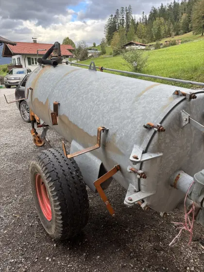 Güllefass 2.000 l