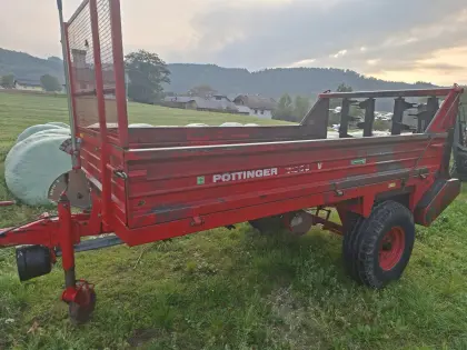 Miststreuer Pöttinger 3200V