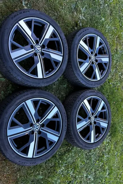 18 Zoll Winterreifen, original VW Alufelgen