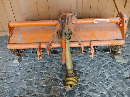 Maschio-Ackerfräse