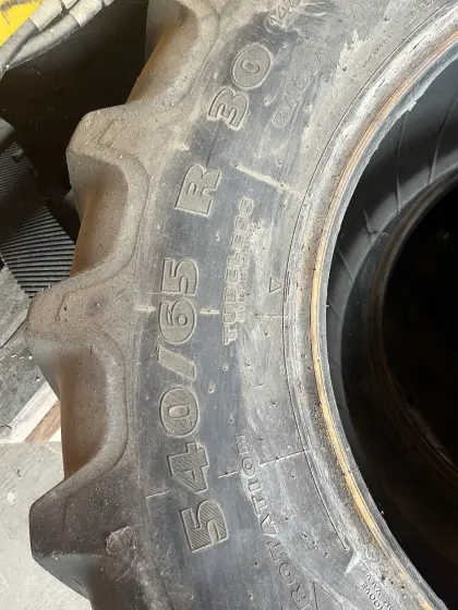 Reifen 540/65R30