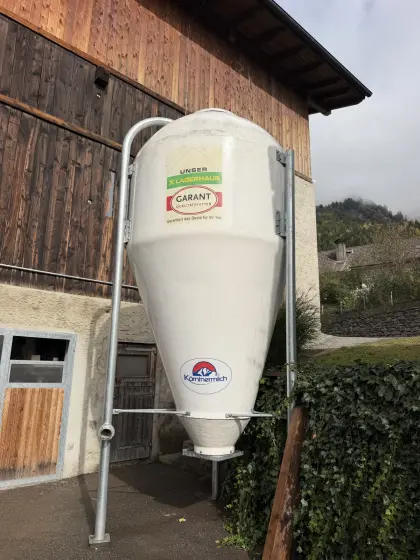 Getreide-Silo 8,5