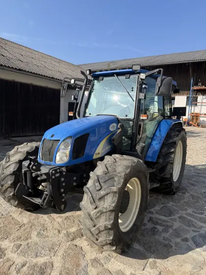 New Holland TL90A
