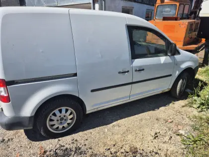 VW Caddy