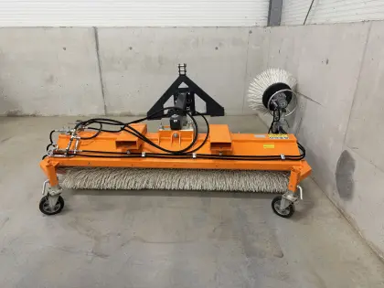 Zagroda Sweeper 230 Kehrmaschine, 2,30 m, nur 10 Bstd. (ZM-2300)
