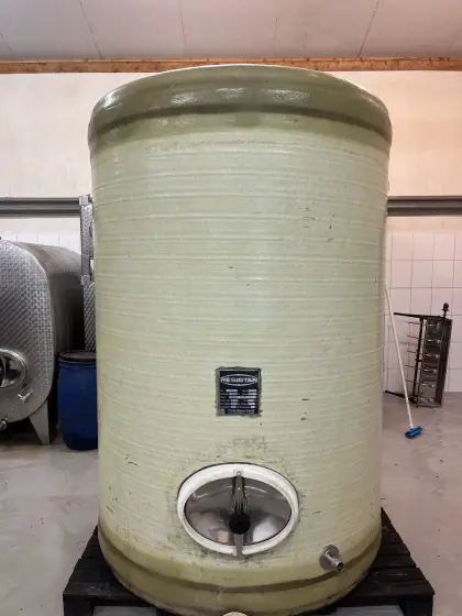 Polyestertank 4.000 l