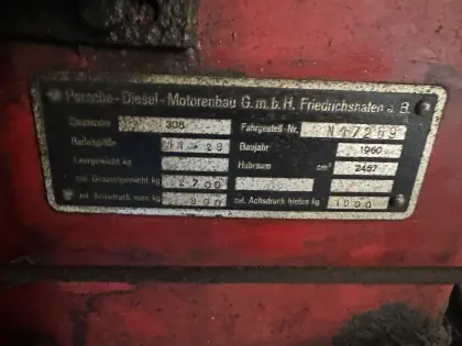 Traktor Oldtimer Porsche 308 Super