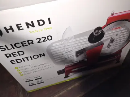 Neue Wurstmaschine