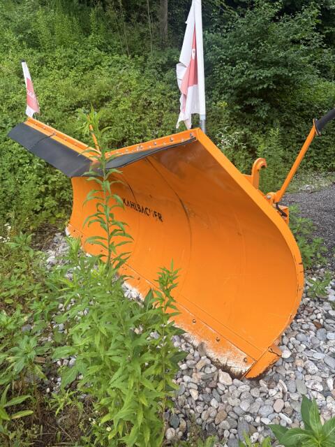 Kahlbacher Schneepflug für Radlader