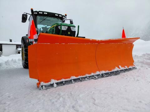 Schneepflug 3 m Hauer, Kahlbacher, Hydrac, Reiter Luttnig Scantec