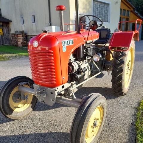 Steyr T84
