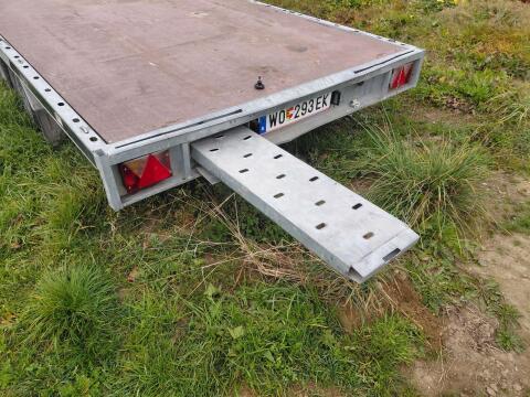 Plateauanhänger