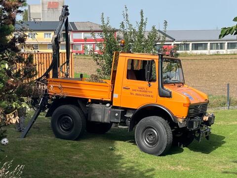 Unimog U 1000