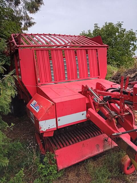 Landwirt Pöttinger Boss 2