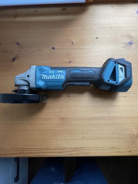 Makita DGA 517 Akku-Winkelschleifer/Flex DGA 517