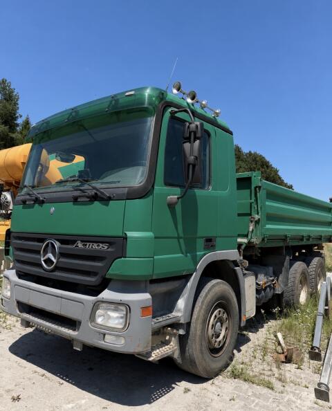 Suche Mercedes-Benz Actros, Arocs