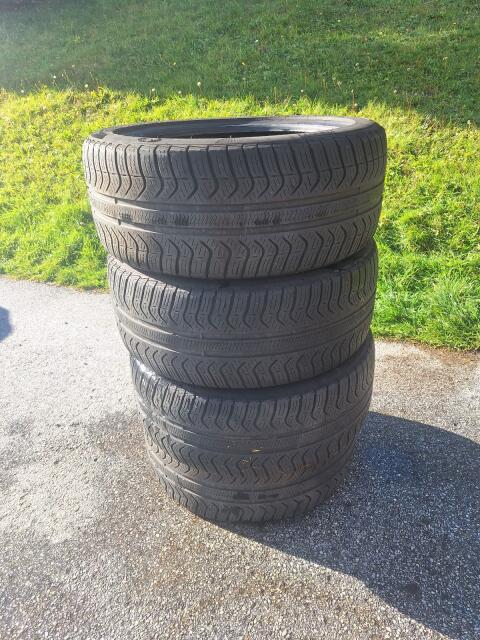 Pirelli Ganzjahresreifen 225/45R17