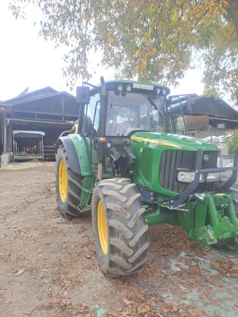 John Deere 6120P