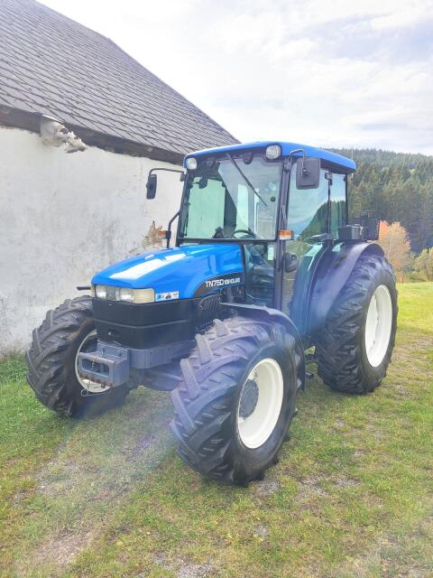 New Holland TN 75D, Bj. 2001, 1.560 Bstd.