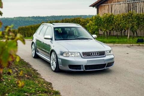 Audi RS4 B5