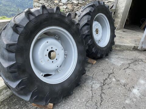 Traktorräder 420/70R28 mit Verstellfelgen, Same Dorado