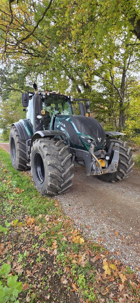 Valtra T 214D