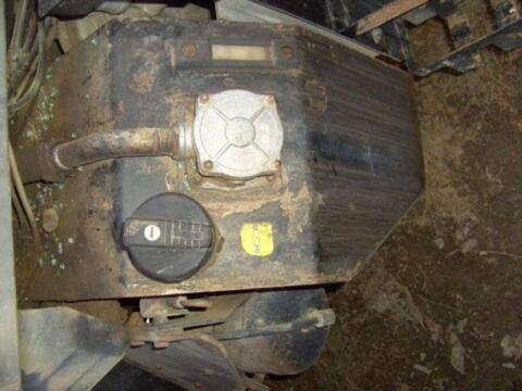 JCB Fastrac Tank, Öltank