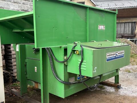 Stationäre Müllpresse inkl. 2 Wechselcontainer Werner & Weber