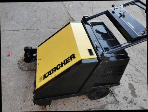 Kärcher Kehrmaschine