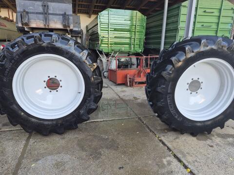 Verkaufe Kompletträder für Steyr MT 9085MT, 9095MT, 9105MT