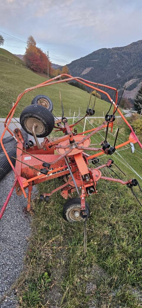 Fella TH 400
