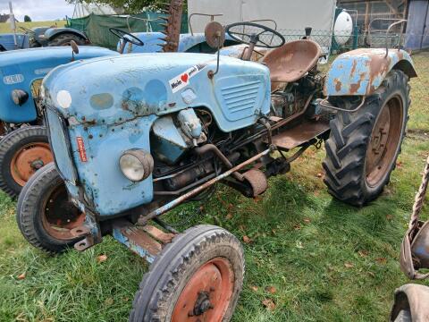 Oldtimer-Traktor Warchalowski WT33