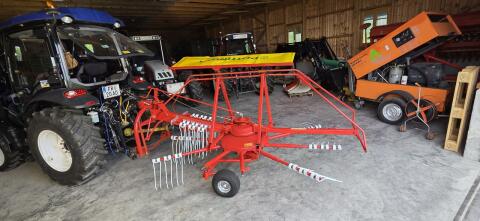 Pöttinger Schwader Top 33 RN