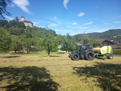 Krone Comprima F125XC