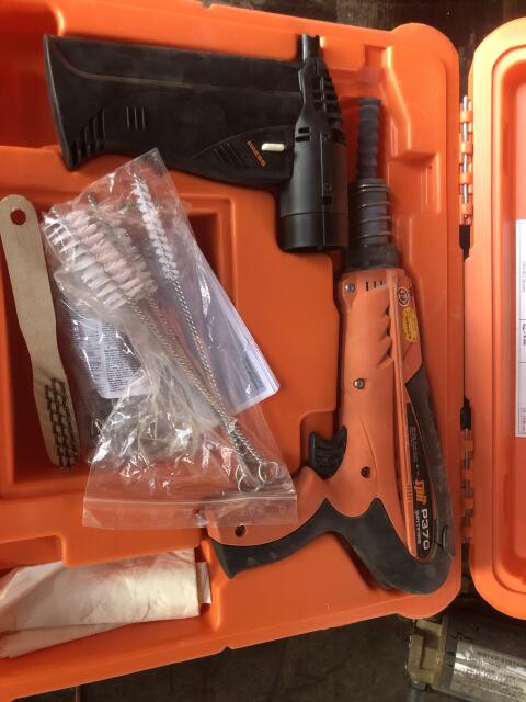 Bolzenschussgerät, Nagler (baugleich wie Hilti) P370 C60