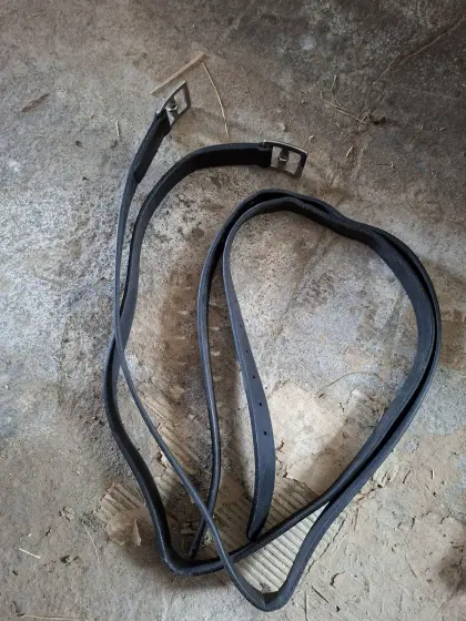 Steigbügelriemen Schwarz (135 cm), gebraucht
