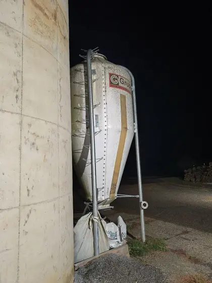 Polyestersilo