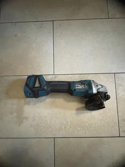 Makita DGA 511 Akku-Winkelschleifer / Flex