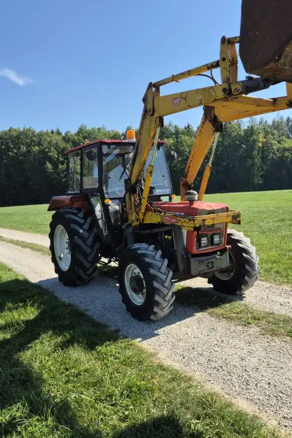 Traktor Linder 650 SA, 80 PS, mit Hauer Frontlader