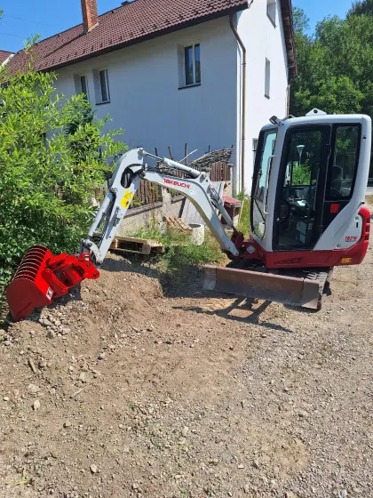 Takeuchi TB216