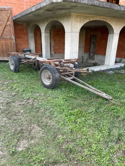 Zweiachsiges Anhänger-Fahrgestell, Traktoranhänger, Aufleger